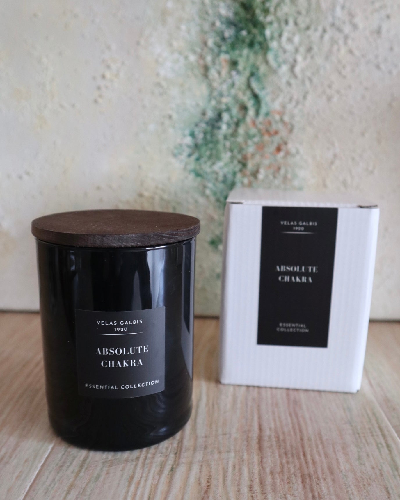 Velas • Essential Collection