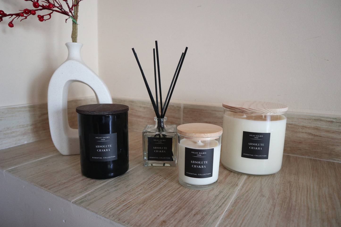 Velas • Essential Collection